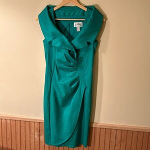 Joseph Ribkoff, green dress, size 6
